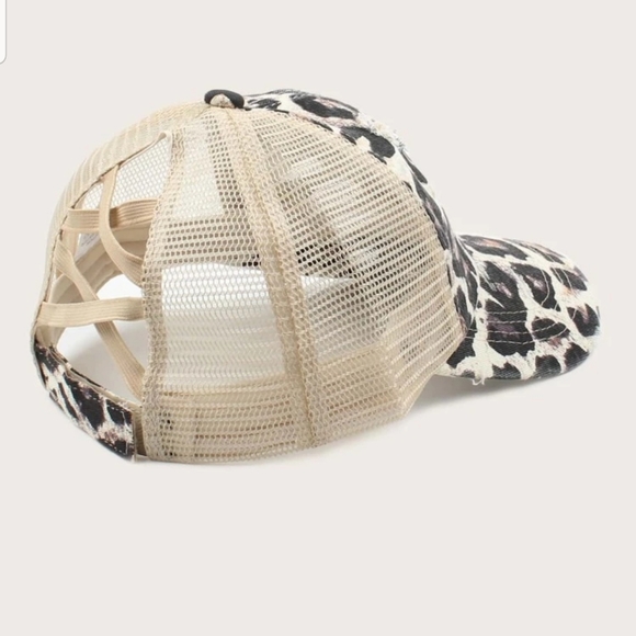 Leopard Print Ponytail Baseball Cap - Picture 2 of 3